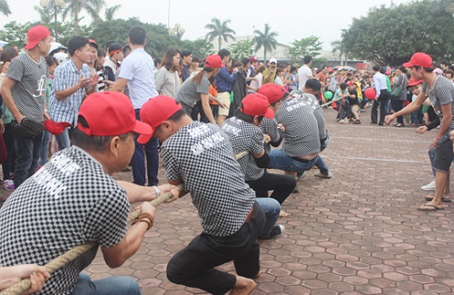 thang_cong_nhan_keo_co